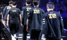 开云官网-RNG轻取LGD，Lehends关键团战开团秒人鏖战多局半决赛，引爆全场热议