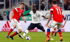 开云体育官方网站-足球赛事中球员伤病情况引发忧虑，康复计划备受关注的简单介绍