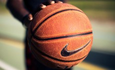 开云体育APP下载-孤勇者与彩虹，斯通斯的一人之力，与加纳全队的史诗远征