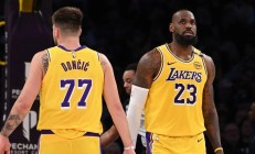 开云体育-关于猛虎战胜黄蜂，球队朝着东部前四努力奋斗的信息