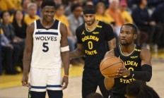 开云体育-勇士队球员进行赛季后恢复训练备战