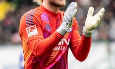 开云平台-沙尔克遭遇困境，球队需调整阵容应对挑战的简单介绍