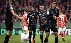 开云体育APP下载-拜仁慕尼黑客场大胜里昂稳居榜首的简单介绍