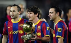 开云体育官方网站-梅西梦幻表现，巴萨力压拜仁晋级的简单介绍