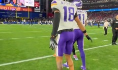 开云体育官方网站-橄榄球比赛上演“惊天逆转”，规则之外的胜利的简单介绍