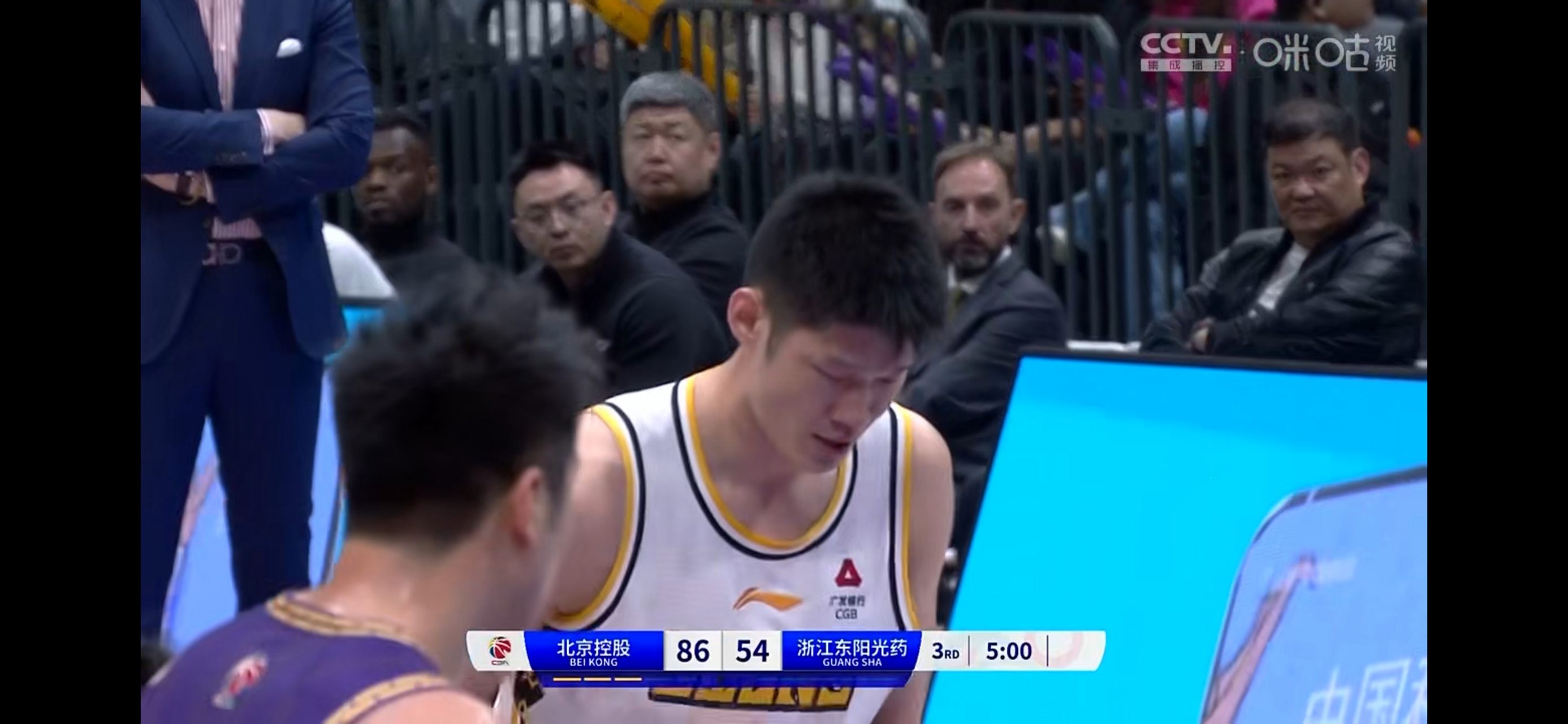 包含浙江男篮主场不敌北控队，遭遇败局的词条