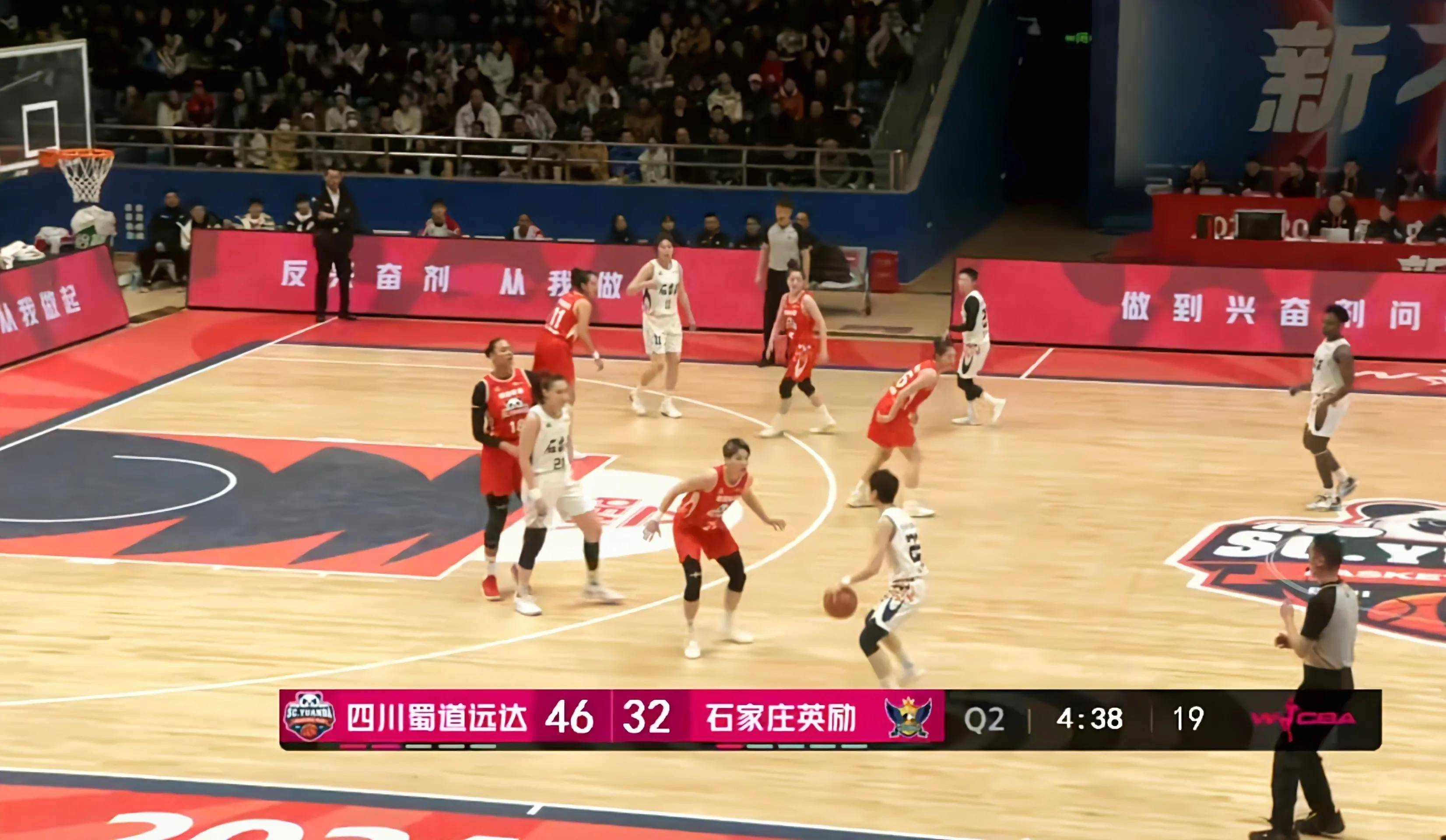 包含四川男篮战队迎来关键时刻，冲刺季后赛的词条