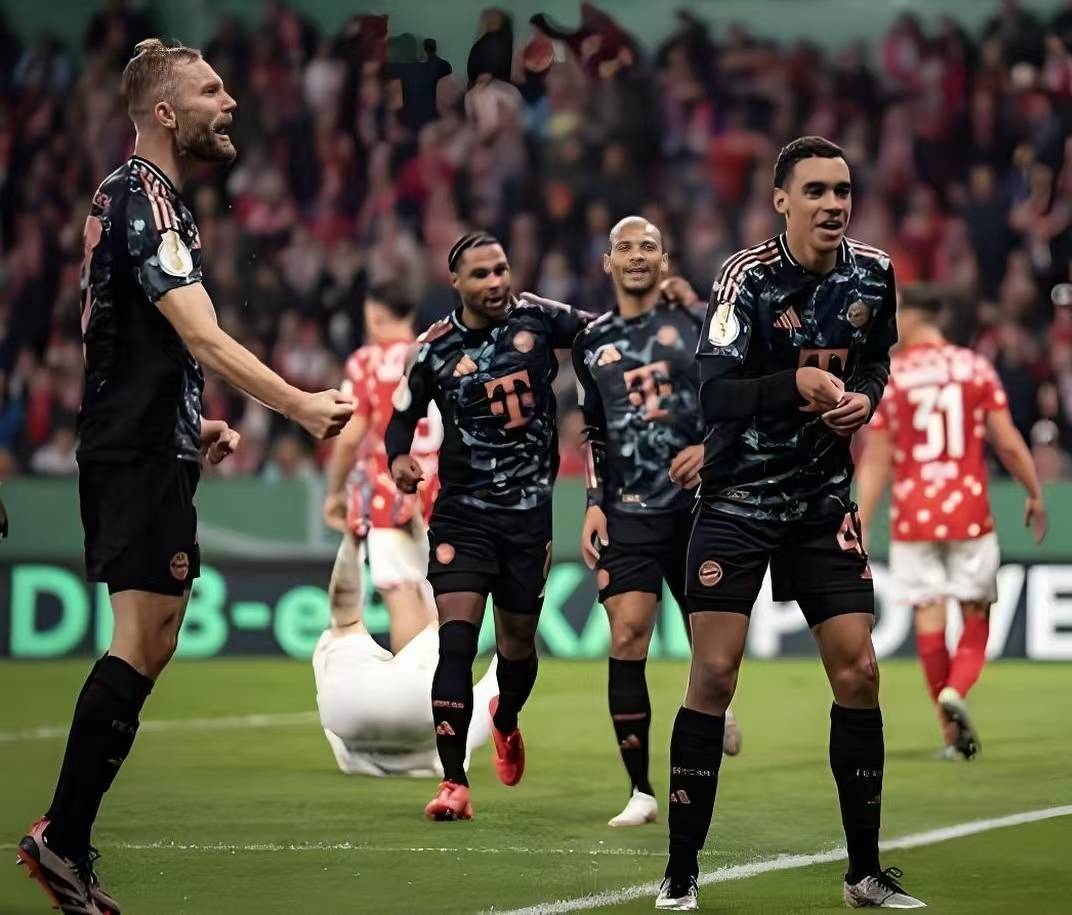 拜仁慕尼黑客场大胜里昂稳居榜首的简单介绍 拜仁慕尼黑客场大胜里昂稳居榜首的简单介绍