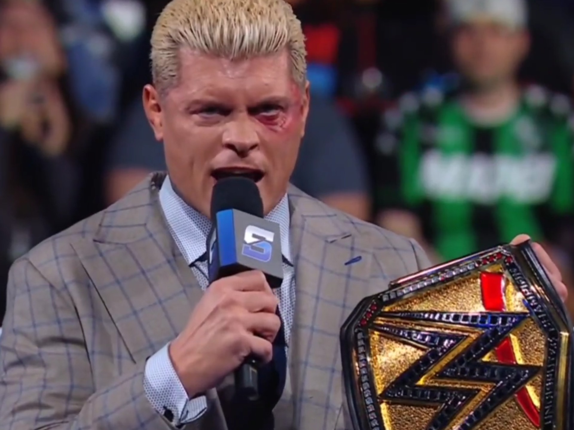 法国篮球明星在场上暴怒被罚出场