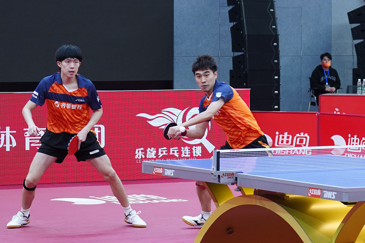 关于红蓝军团迎战黄黑军团，一场激动人心的对决！的信息