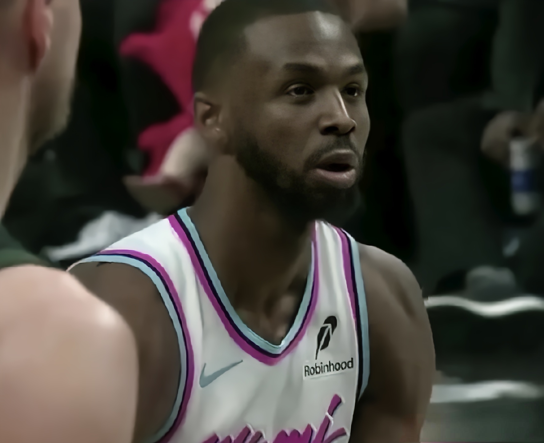 凯尔特人队后卫受伤,缺席季前热身赛的简单介绍 凯尔特人队后卫受伤,缺席季前热身赛的简单介绍