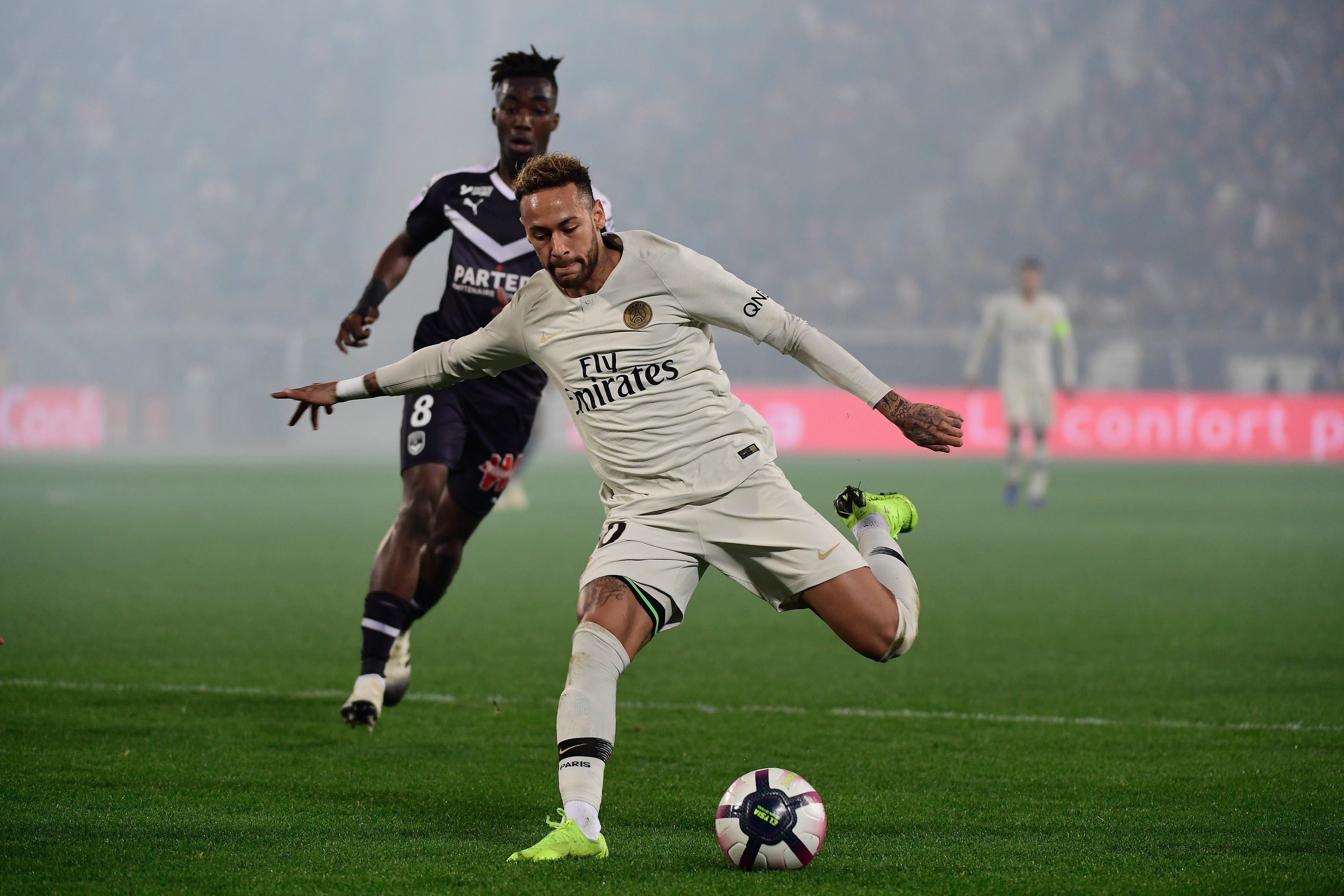 关于波尔多客场绝杀马赛，喜获关键胜利的信息