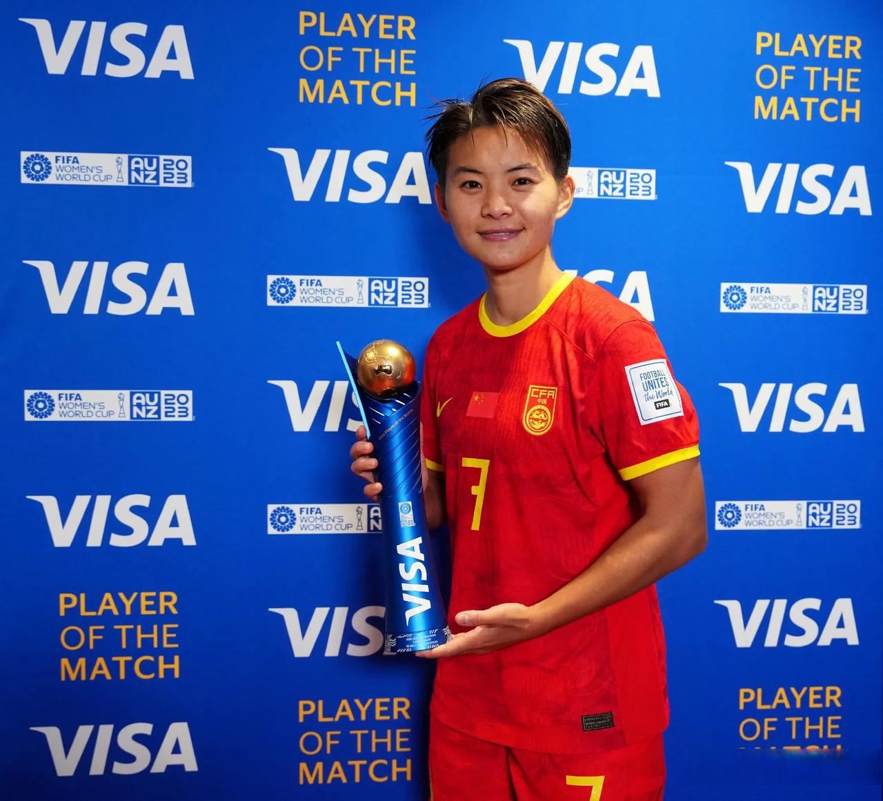 女足巨星当选年度最佳球员 女足巨星当选年度最佳球员