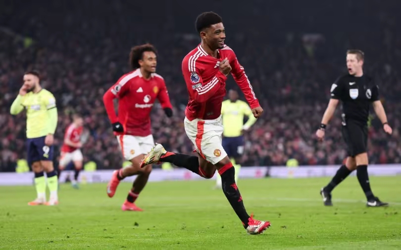 曼联近期表现抢眼，实力稳定提升