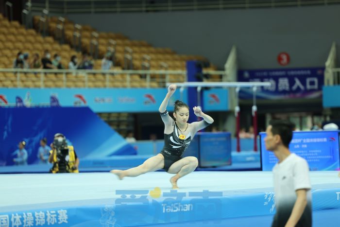 包含新晋冠军诞生!选手勇夺女子体操项目金牌的词条 包含新晋冠军诞生!选手勇夺女子体操项目金牌的词条
