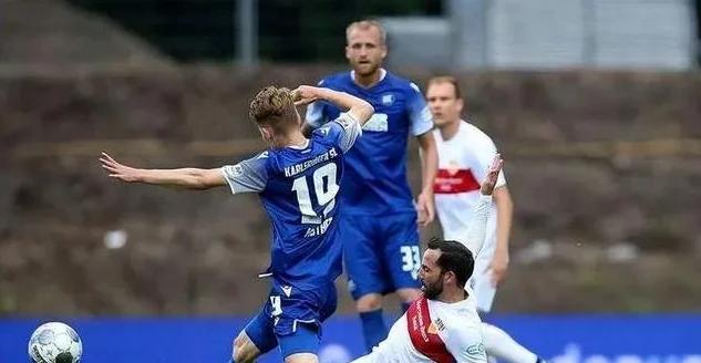 关于沃尔夫斯堡表现抢眼，积分榜上升的信息