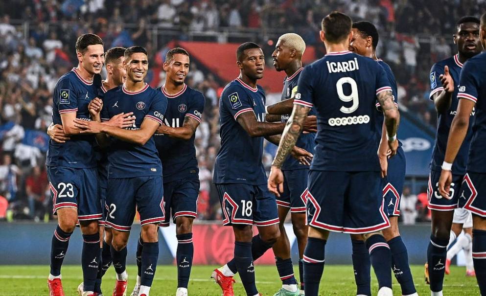 欧洲豪门球队对决一触即发!场面惊心动魄 欧洲豪门球队对决一触即发!场面惊心动魄