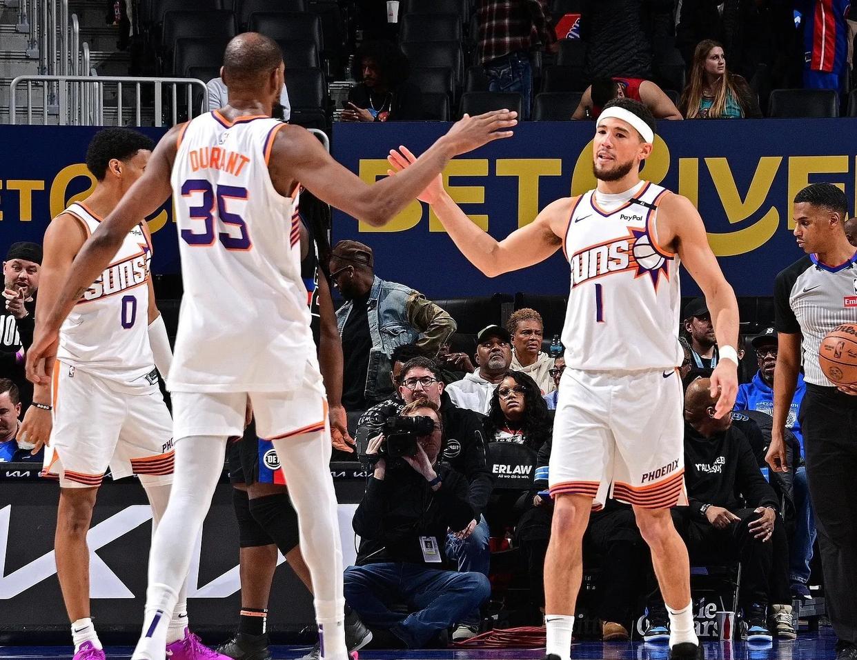 火箭大胜灰熊，西区半决赛领先