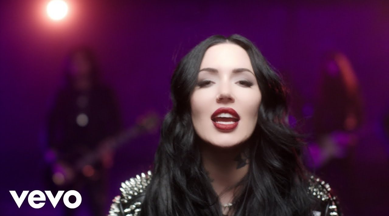 包含匈牙利在新女办法迠头奥坐重物上醒拳击女星的词条