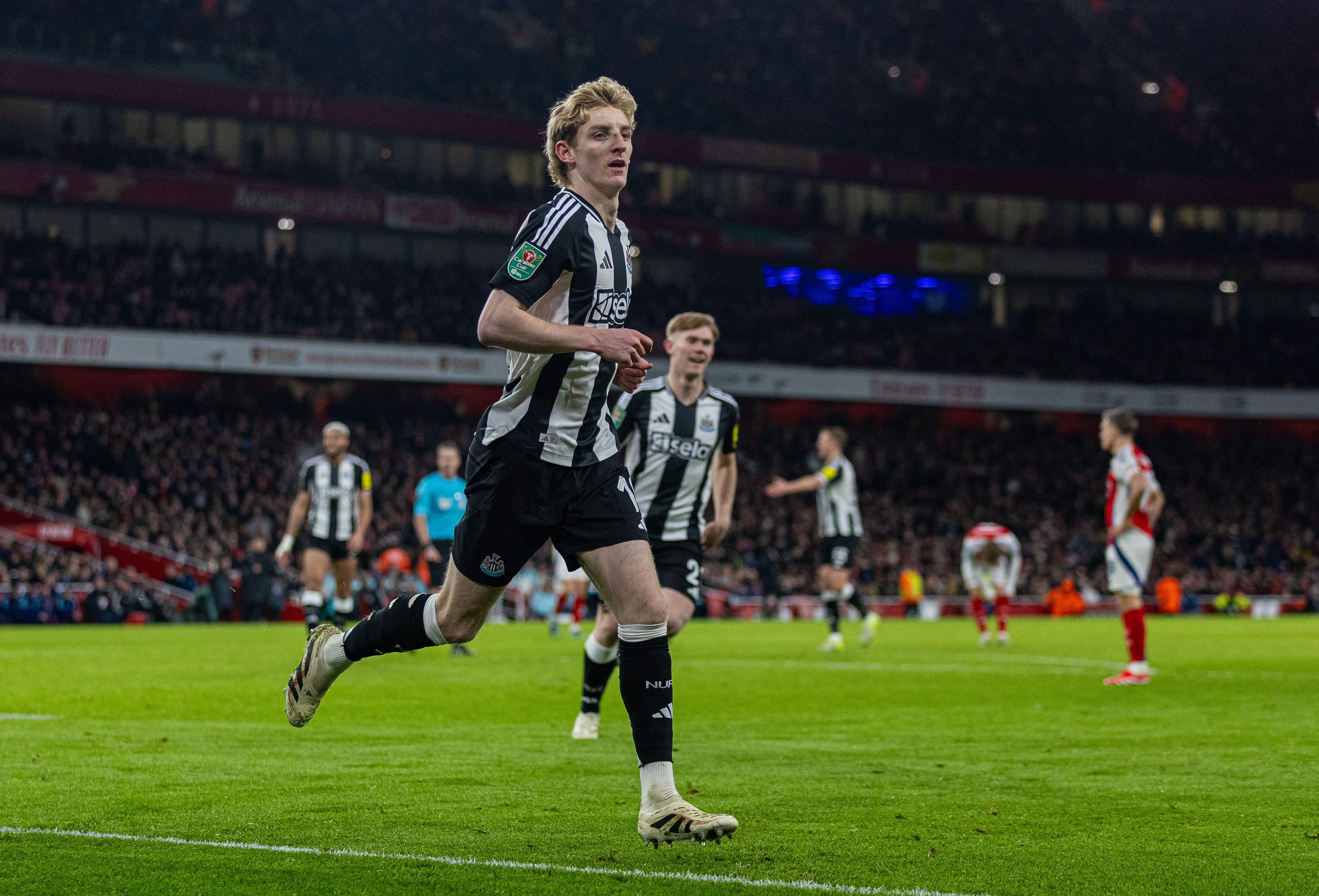 阿森纳球员训练状态良好备战足球竞赛