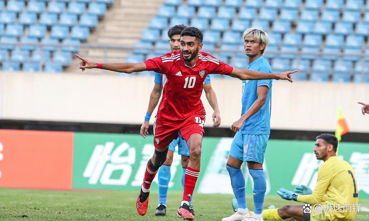 临场艰辛！球队备战困难面对危机取胜