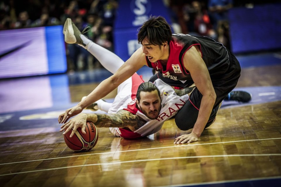 劲敌交锋，胜负悬念令人着迷