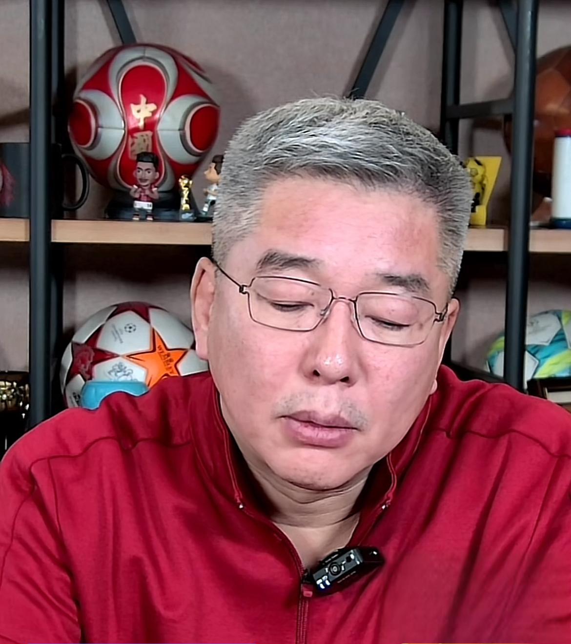 热那亚主教练压力山大，球队需稳定状态迎接下轮比赛的简单介绍