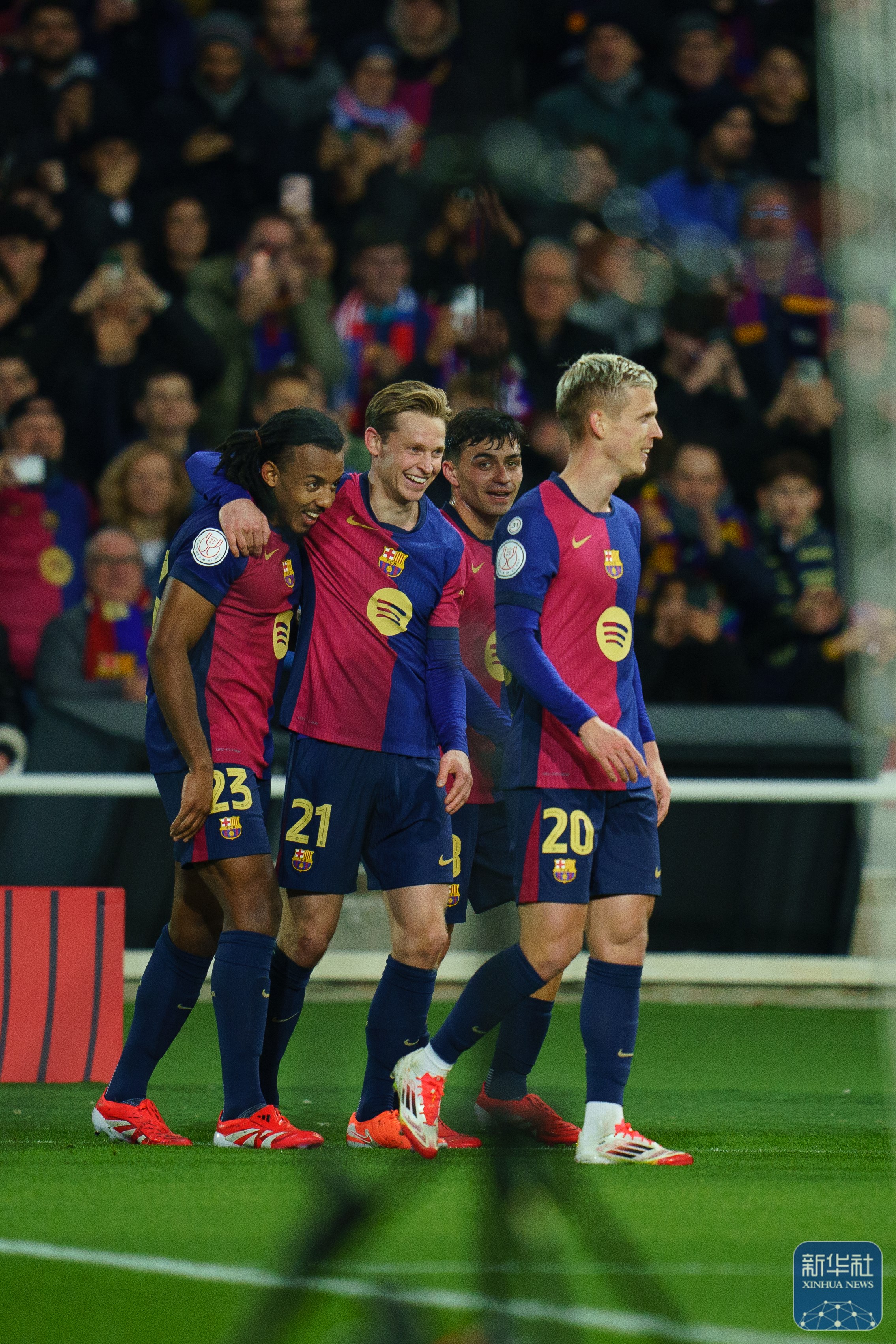 西班牙擒下波兰,成功锁定欧预赛16强席位的简单介绍 西班牙擒下波兰,成功锁定欧预赛16强席位的简单介绍